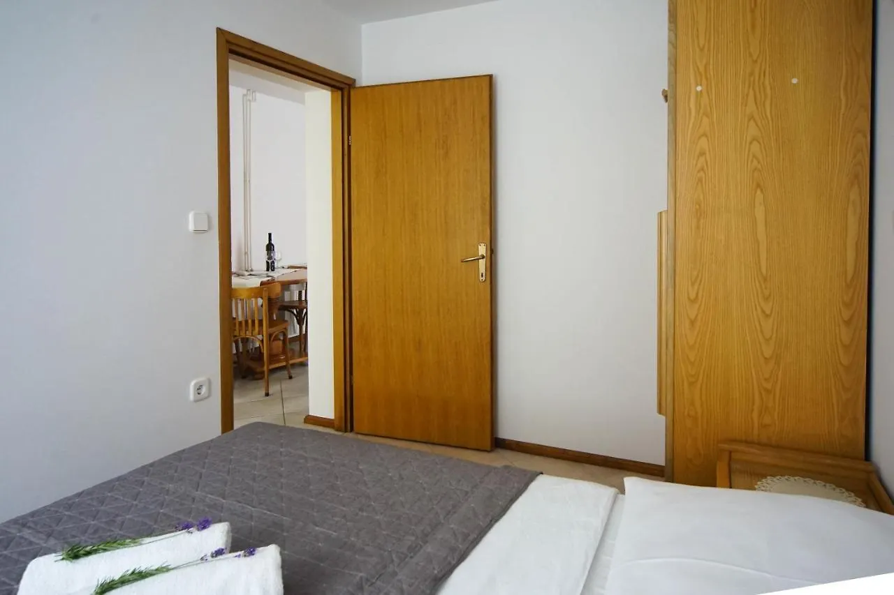 Apartments And Rooms Degra Umag Chorvatsko